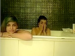 Webcamz Archive - two Gals In Bathtube Having Pleasure