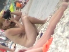 Real nudist beach provides with nice tit shots