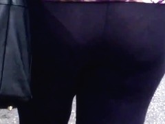 SDRUWS2 - SEE THROUGH PANTS AND BIG BUT SHOWING PANTYLINE