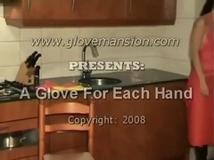 Rubber apron and rubber household gloves stroke