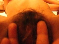 Girlfriend gets her hairy twat fingered until she came
