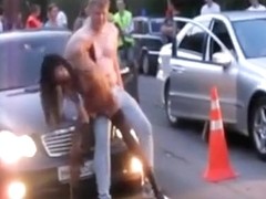 Lucky guy gets a sexy lap dance in the street