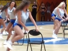 Sexy cheerleaders jiggle their round butts while dancing