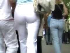 Tight asses everywhere on the street and filmed with a cam