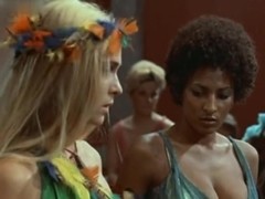 Margaret Markov,Marie Louise,Mary Count,Pam Grier in The Arena (1973)