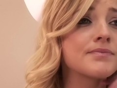 Alexis Texas Gets the Doctor to Play