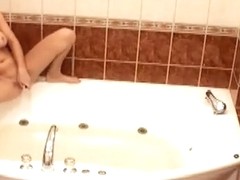 Masturbation Fun in the Bath Tub